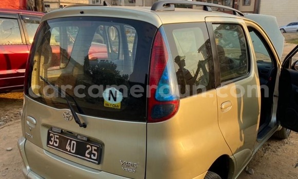 Sayi Na hannu Toyota Yaris Verso Sauran Mota in Douala a Ƙasar Kamaru Sayi Na hannu Toyota Yaris Verso Sauran Mota in Douala a Ƙasar Kamaru