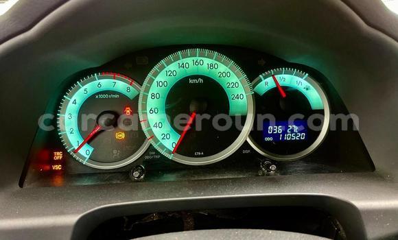 Sayi Na hannu Toyota Corolla Verso Azurfa Mota in Douala a Ƙasar Kamaru Sayi Na hannu Toyota Corolla Verso Azurfa Mota in Douala a Ƙasar Kamaru