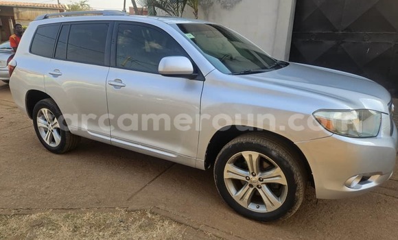 Acheter Occasion Voiture Toyota Highlander Gris à Yaoundé, Central Cameroon