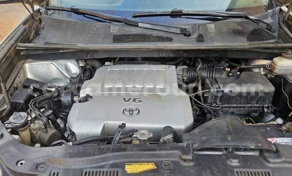 Buy Used Toyota Highlander Silver Car in Yaounde in Central Cameroon Buy Used Toyota Highlander Silver Car in Yaounde in Central Cameroon