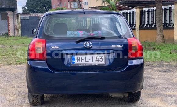 Sayi Na hannu Toyota Corolla Blue Mota in Douala a Ƙasar Kamaru Sayi Na hannu Toyota Corolla Blue Mota in Douala a Ƙasar Kamaru