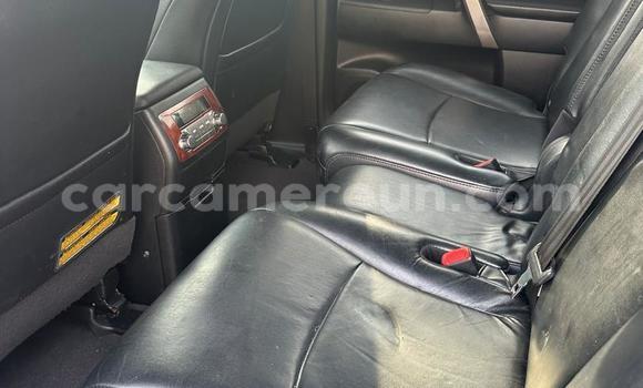 Sayi Na hannu Toyota Highlander Azurfa Mota in Douala a Ƙasar Kamaru Sayi Na hannu Toyota Highlander Azurfa Mota in Douala a Ƙasar Kamaru