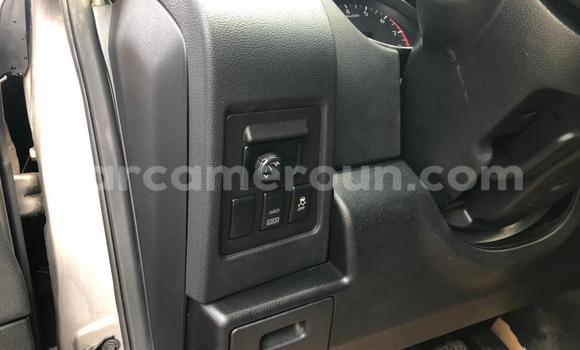 Acheter Occasion Voiture Nissan Rogue Gris à Douala, Littoral Cameroon Acheter Occasion Voiture Nissan Rogue Gris à Douala, Littoral Cameroon