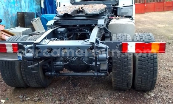 Sayi Imported Mercedes‒Benz 1840 White Babbar mota in Douala a Ƙasar Kamaru Sayi Imported Mercedes‒Benz 1840 White Babbar mota in Douala a Ƙasar Kamaru