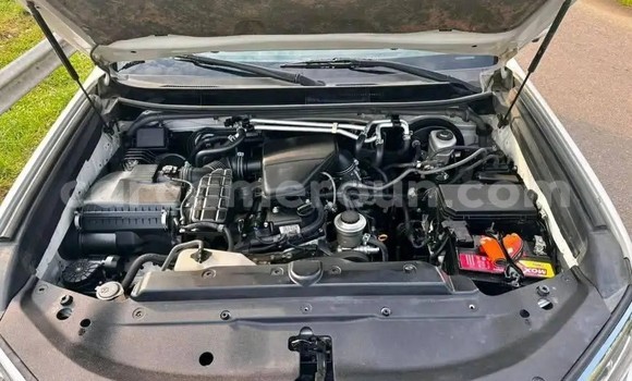Buy Used Toyota Prado White Car in Douala in Littoral Cameroon Buy Used Toyota Prado White Car in Douala in Littoral Cameroon