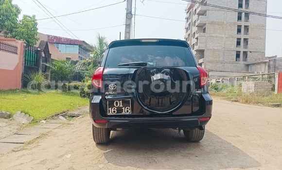 Acheter Occasion Voiture Toyota RAV4 Noir à Douala, Littoral Cameroon Acheter Occasion Voiture Toyota RAV4 Noir à Douala, Littoral Cameroon