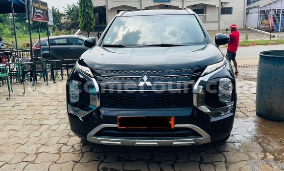 Sayi Na hannu Mitsubishi Outlander Black Mota in Douala a Ƙasar Kamaru Sayi Na hannu Mitsubishi Outlander Black Mota in Douala a Ƙasar Kamaru