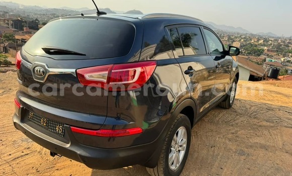 Sayi Na hannu Kia Sportage Black Mota in Yaounde a Babban Kamaru Sayi Na hannu Kia Sportage Black Mota in Yaounde a Babban Kamaru
