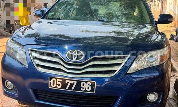 Buy Used Toyota Camry Blue Car in Yaounde in Central Cameroon