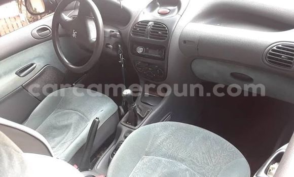 Sayi Na hannu Peugeot 206 Azurfa Mota in Douala a Ƙasar Kamaru Sayi Na hannu Peugeot 206 Azurfa Mota in Douala a Ƙasar Kamaru