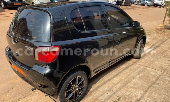 Sayi Na hannu Toyota Yaris Black Mota in Yaounde a Babban Kamaru