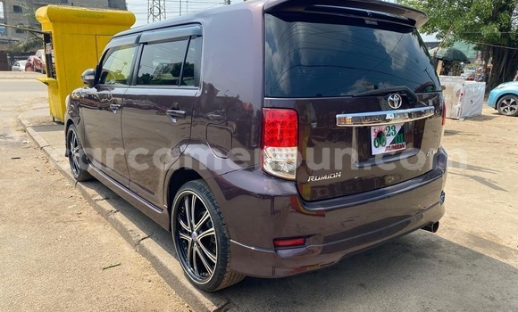 Sayi Sabo Toyota Raum Sauran Mota in Douala a Ƙasar Kamaru Sayi Sabo Toyota Raum Sauran Mota in Douala a Ƙasar Kamaru