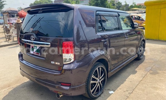 Sayi Sabo Toyota Raum Sauran Mota in Douala a Ƙasar Kamaru Sayi Sabo Toyota Raum Sauran Mota in Douala a Ƙasar Kamaru