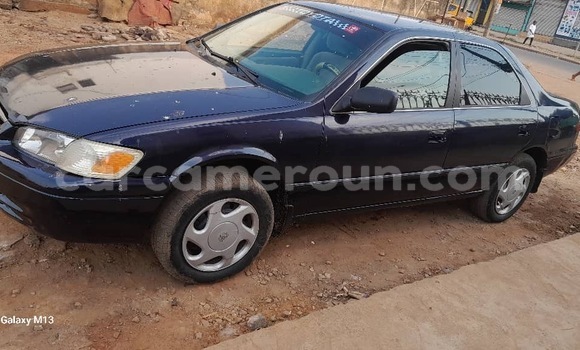Sayi Sabo Toyota Camry Blue Mota in Yaounde a Babban Kamaru Sayi Sabo Toyota Camry Blue Mota in Yaounde a Babban Kamaru
