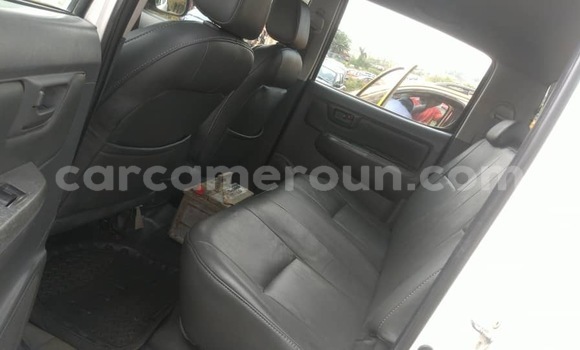 Acheter Neuf Voiture Toyota Pickup Blanc à Yaoundé, Central Cameroon Acheter Neuf Voiture Toyota Pickup Blanc à Yaoundé, Central Cameroon