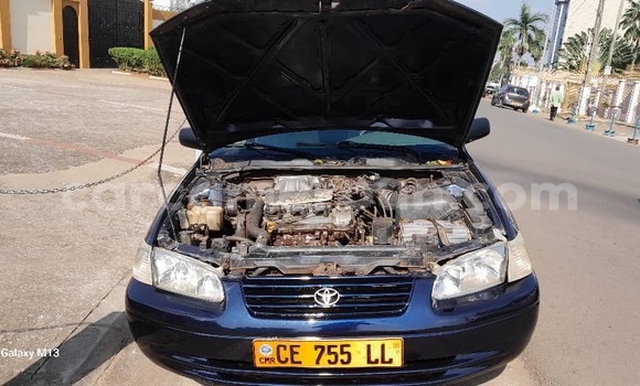Sayi Sabo Toyota Camry Blue Mota in Yaounde a Babban Kamaru Sayi Sabo Toyota Camry Blue Mota in Yaounde a Babban Kamaru