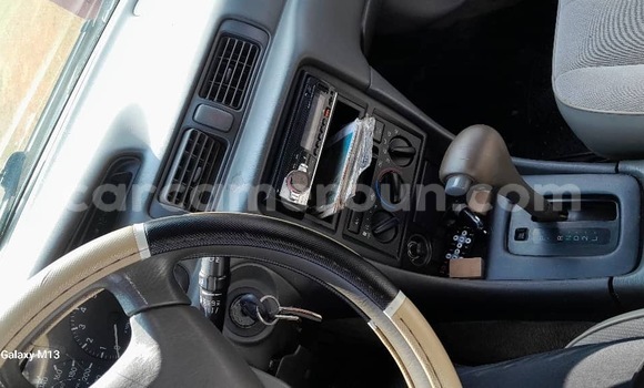 Sayi Sabo Toyota Camry Blue Mota in Yaounde a Babban Kamaru Sayi Sabo Toyota Camry Blue Mota in Yaounde a Babban Kamaru