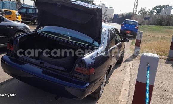 Sayi Sabo Toyota Camry Blue Mota in Yaounde a Babban Kamaru Sayi Sabo Toyota Camry Blue Mota in Yaounde a Babban Kamaru