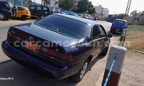 Sayi Sabo Toyota Camry Blue Mota in Yaounde a Babban Kamaru Sayi Sabo Toyota Camry Blue Mota in Yaounde a Babban Kamaru