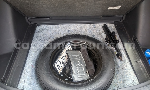 Sayi Na hannu Honda CR–V Black Mota in Douala a Ƙasar Kamaru Sayi Na hannu Honda CR–V Black Mota in Douala a Ƙasar Kamaru