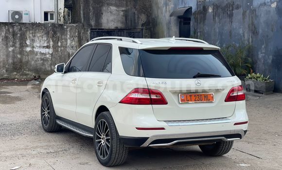 Acheter Occasion Voiture Mercedes‒Benz ML–Class Blanc à Douala, Littoral Cameroon Acheter Occasion Voiture Mercedes‒Benz ML–Class Blanc à Douala, Littoral Cameroon