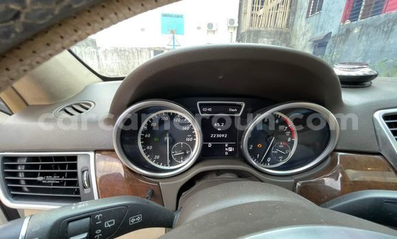 Acheter Occasion Voiture Mercedes‒Benz ML–Class Blanc à Douala, Littoral Cameroon Acheter Occasion Voiture Mercedes‒Benz ML–Class Blanc à Douala, Littoral Cameroon