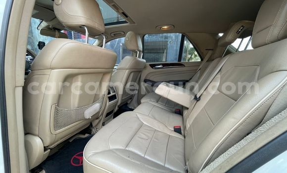 Acheter Occasion Voiture Mercedes‒Benz ML–Class Blanc à Douala, Littoral Cameroon Acheter Occasion Voiture Mercedes‒Benz ML–Class Blanc à Douala, Littoral Cameroon