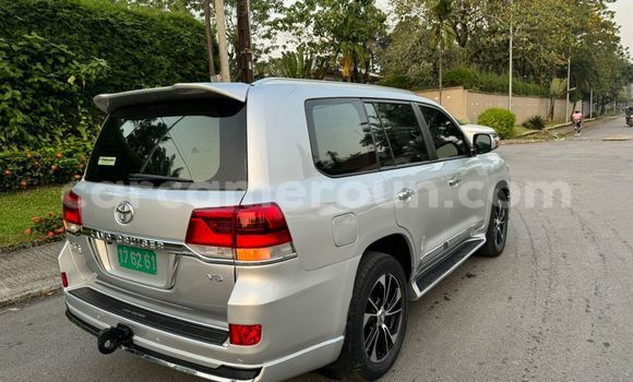 Acheter Occasion Voiture Toyota Land Cruiser Gris à Douala, Littoral Cameroon Acheter Occasion Voiture Toyota Land Cruiser Gris à Douala, Littoral Cameroon
