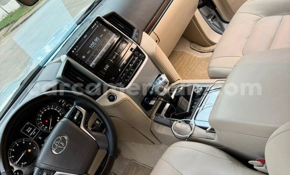 Acheter Occasion Voiture Toyota Land Cruiser Gris à Douala, Littoral Cameroon Acheter Occasion Voiture Toyota Land Cruiser Gris à Douala, Littoral Cameroon