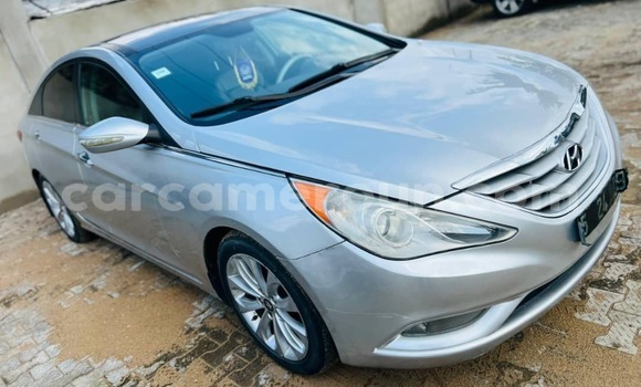 Acheter Occasion Voiture Hyundai Sonata Gris à Douala, Littoral Cameroon Acheter Occasion Voiture Hyundai Sonata Gris à Douala, Littoral Cameroon