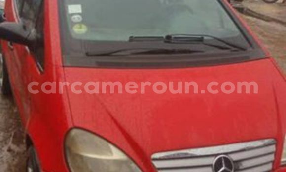 Sayi Na hannu Mercedes‒Benz A–Class Red Mota in Douala a Ƙasar Kamaru Sayi Na hannu Mercedes‒Benz A–Class Red Mota in Douala a Ƙasar Kamaru