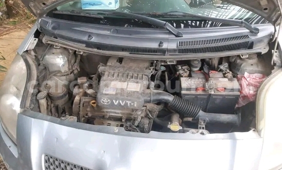 Acheter Occasion Voiture Toyota Vitz Gris à Douala, Littoral Cameroon Acheter Occasion Voiture Toyota Vitz Gris à Douala, Littoral Cameroon