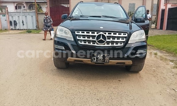 Buy Used Mercedes‒Benz ML–Class Black Car in Douala in Littoral Cameroon