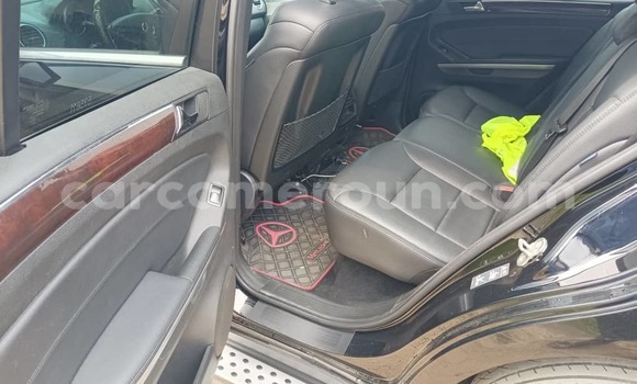 Acheter Occasion Voiture Mercedes‒Benz ML–Class Noir à Douala, Littoral Cameroon Acheter Occasion Voiture Mercedes‒Benz ML–Class Noir à Douala, Littoral Cameroon