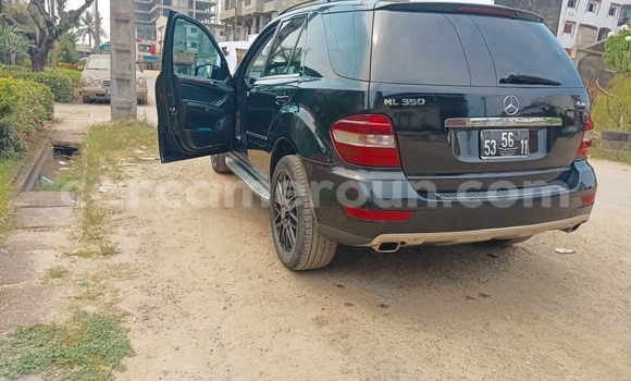 Acheter Occasion Voiture Mercedes‒Benz ML–Class Noir à Douala, Littoral Cameroon Acheter Occasion Voiture Mercedes‒Benz ML–Class Noir à Douala, Littoral Cameroon