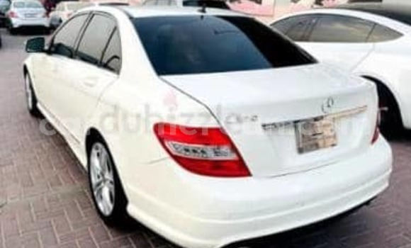 Acheter Import Voiture Mercedes‒Benz 250 Blanc à Yaoundé, Central Cameroon Acheter Import Voiture Mercedes‒Benz 250 Blanc à Yaoundé, Central Cameroon