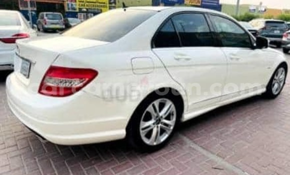 Acheter Import Voiture Mercedes‒Benz 250 Blanc à Yaoundé, Central Cameroon Acheter Import Voiture Mercedes‒Benz 250 Blanc à Yaoundé, Central Cameroon