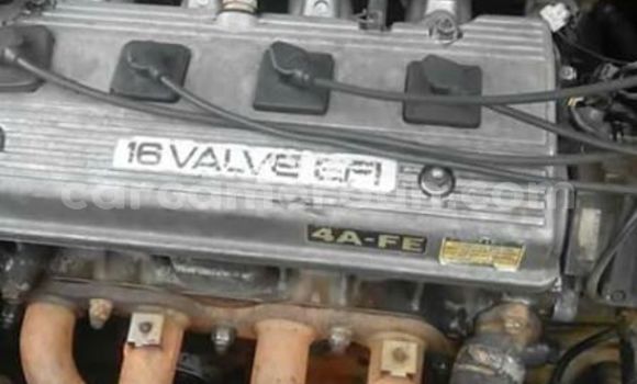 Acheter Occasion Voiture Toyota Corolla Rouge à Yaoundé, Central Cameroon Acheter Occasion Voiture Toyota Corolla Rouge à Yaoundé, Central Cameroon