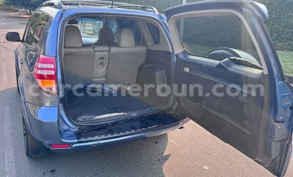 Acheter Occasion Voiture Toyota RAV4 Bleu à Douala, Littoral Cameroon Acheter Occasion Voiture Toyota RAV4 Bleu à Douala, Littoral Cameroon