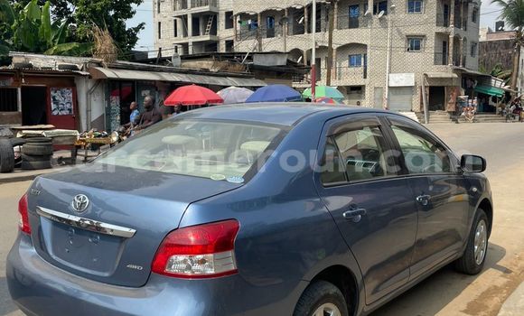 Sayi Na hannu Toyota Belta Blue Mota in Douala a Ƙasar Kamaru Sayi Na hannu Toyota Belta Blue Mota in Douala a Ƙasar Kamaru