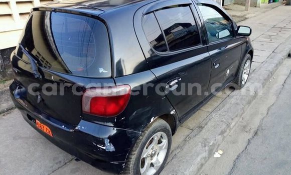 Sayi Na hannu Toyota Yaris Black Mota in Douala a Ƙasar Kamaru Sayi Na hannu Toyota Yaris Black Mota in Douala a Ƙasar Kamaru