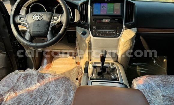Sayi Imported Toyota Land Cruiser Prado Black Mota in Yaounde a Babban Kamaru Sayi Imported Toyota Land Cruiser Prado Black Mota in Yaounde a Babban Kamaru
