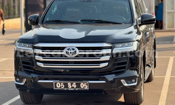 Sayi Imported Toyota Land Cruiser Prado Black Mota in Yaounde a Babban Kamaru Sayi Imported Toyota Land Cruiser Prado Black Mota in Yaounde a Babban Kamaru