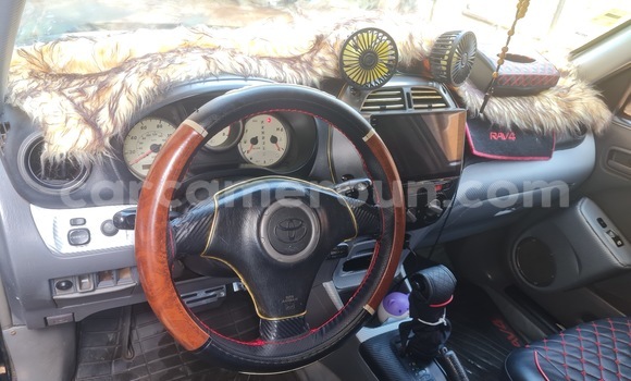 Acheter Occasion Voiture Toyota RAV4 Noir à Yaoundé, Central Cameroon