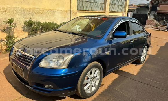 Sayi Na hannu Toyota Avensis Blue Mota in Yaounde a Babban Kamaru Sayi Na hannu Toyota Avensis Blue Mota in Yaounde a Babban Kamaru