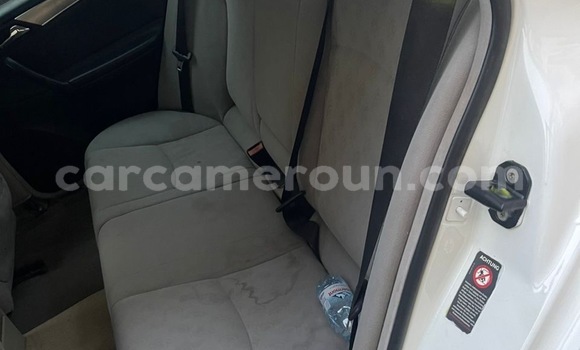Sayi Na hannu Mercedes‒Benz C–Class White Mota in Douala a Ƙasar Kamaru Sayi Na hannu Mercedes‒Benz C–Class White Mota in Douala a Ƙasar Kamaru