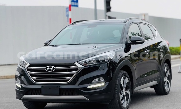 Sayi Sabo Hyundai Tucson Black Mota in Douala a Ƙasar Kamaru Sayi Sabo Hyundai Tucson Black Mota in Douala a Ƙasar Kamaru