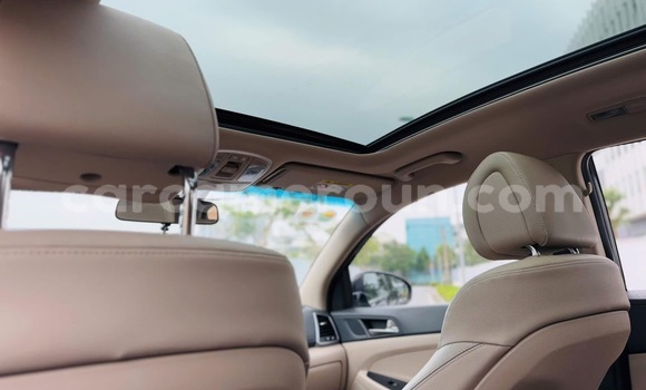 Sayi Sabo Hyundai Tucson Black Mota in Douala a Ƙasar Kamaru Sayi Sabo Hyundai Tucson Black Mota in Douala a Ƙasar Kamaru