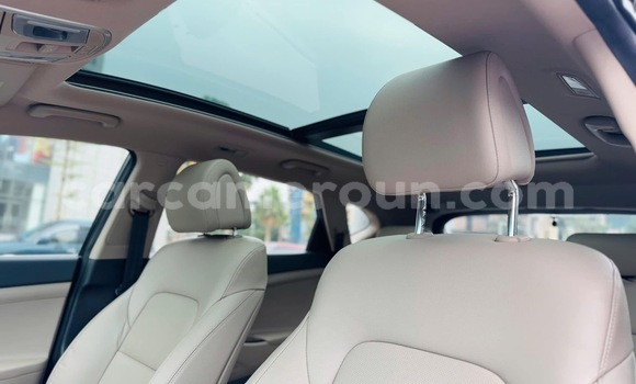 Sayi Sabo Hyundai Tucson Black Mota in Douala a Ƙasar Kamaru Sayi Sabo Hyundai Tucson Black Mota in Douala a Ƙasar Kamaru