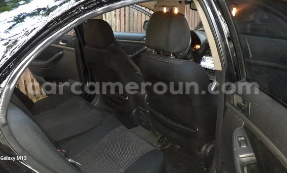 Sayi Sabo Toyota Avensis Black Mota in Yaounde a Babban Kamaru Sayi Sabo Toyota Avensis Black Mota in Yaounde a Babban Kamaru